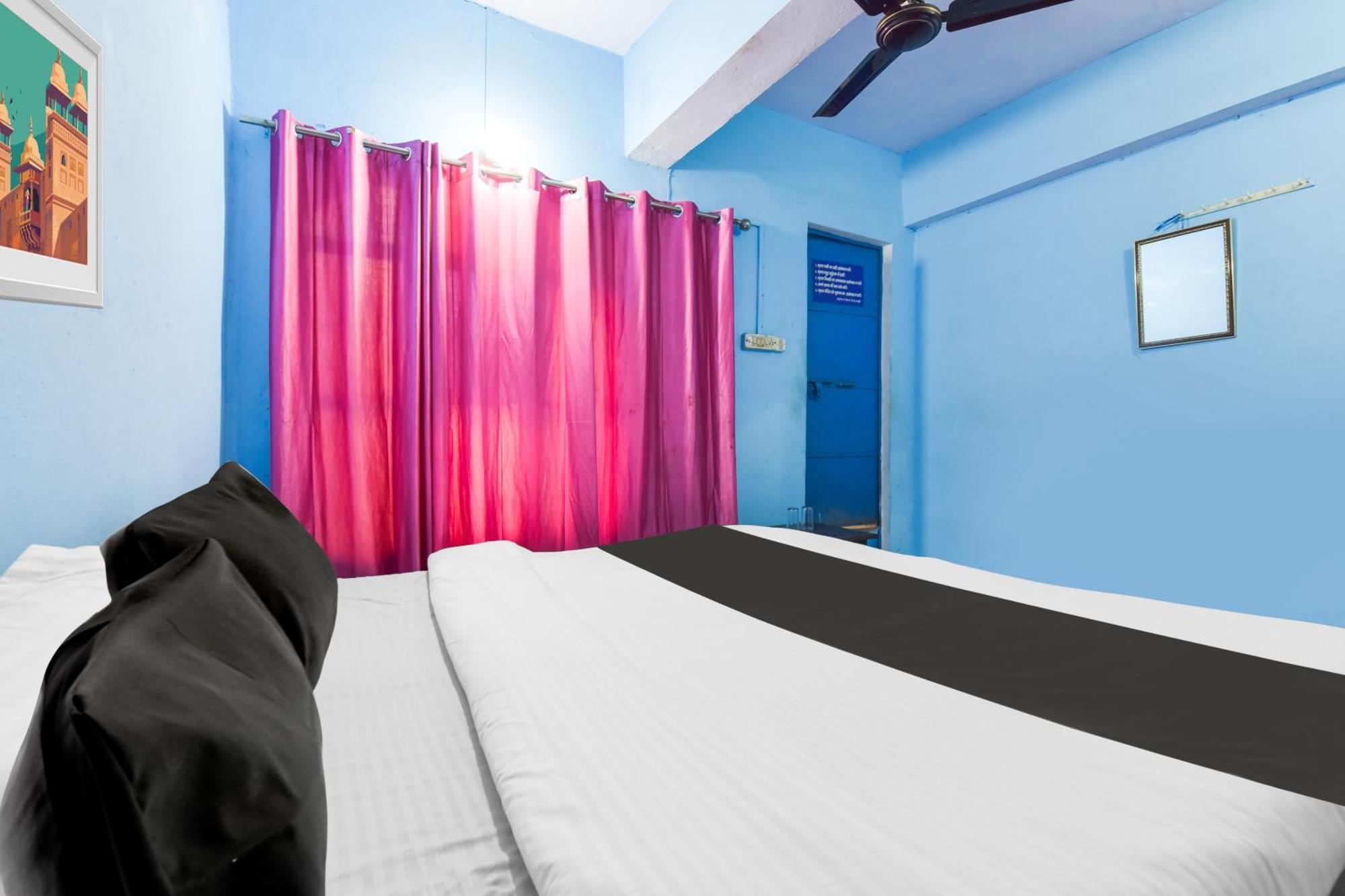 Hotel O Jk Laxmi Karnaprayāg Eksteriør billede